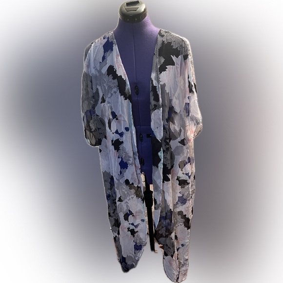 Boutique Tops - Floral Chiffon Kimono Size 2X/3X